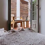 19 Tile Ceramic Concept - By Unlock Πανσιόν Caldas Da Rainha