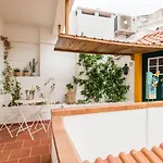 19 Tile Ceramic Concept - By Unlock Πανσιόν Caldas Da Rainha