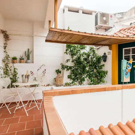 19 Tile Ceramic Concept - By Unlock Gasthof Caldas Da Rainha