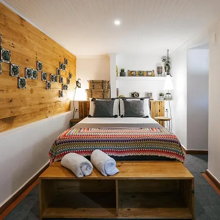 게스트하우스 19 Tile Ceramic Concept - By Unlock