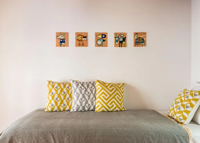 19 Tile Ceramic Concept - By Unlock Gæstehus Caldas Da Rainha