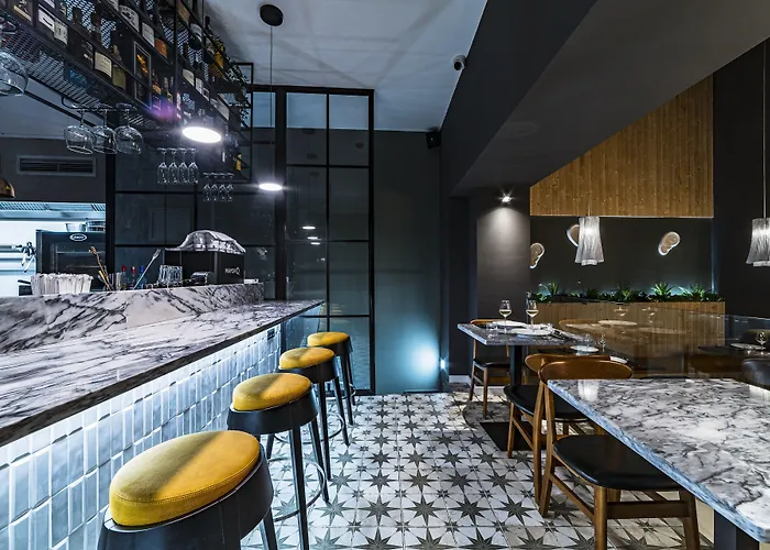 Gæstehus 19 Tile Ceramic Concept - By Unlock Caldas Da Rainha